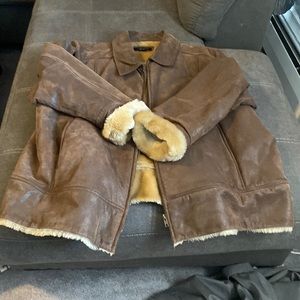 Avenue brown leather fur lined jacket. EXCELLENT condition!
